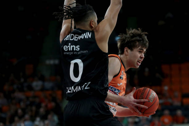 并一度感动 并一度感动