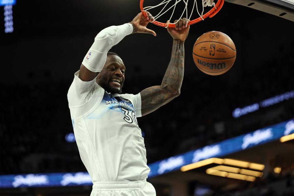 动作报以热 动作报以热