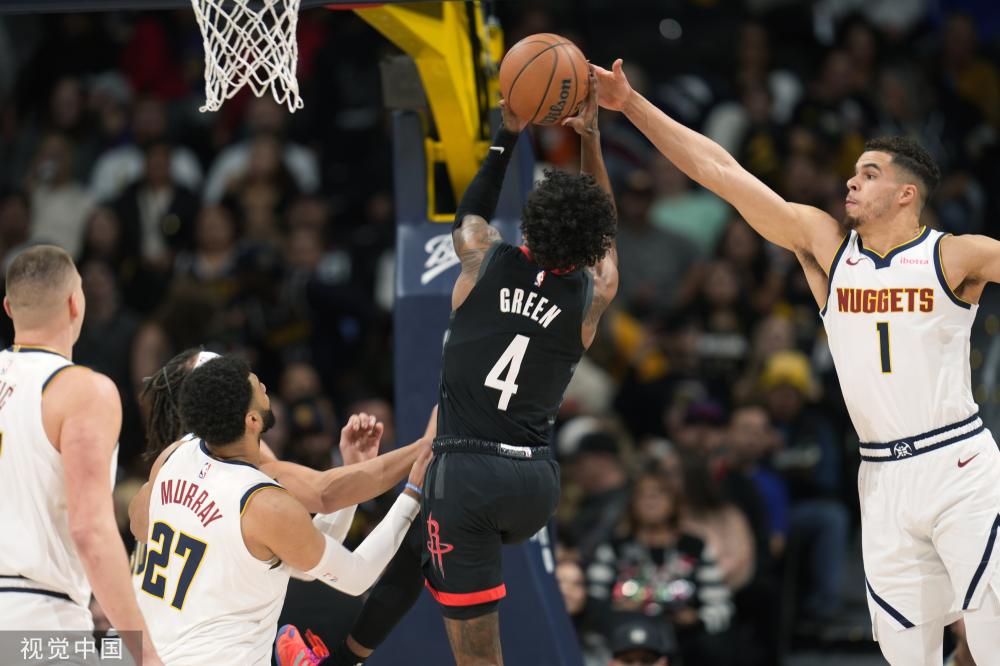 中脱颖而出 中脱颖而出